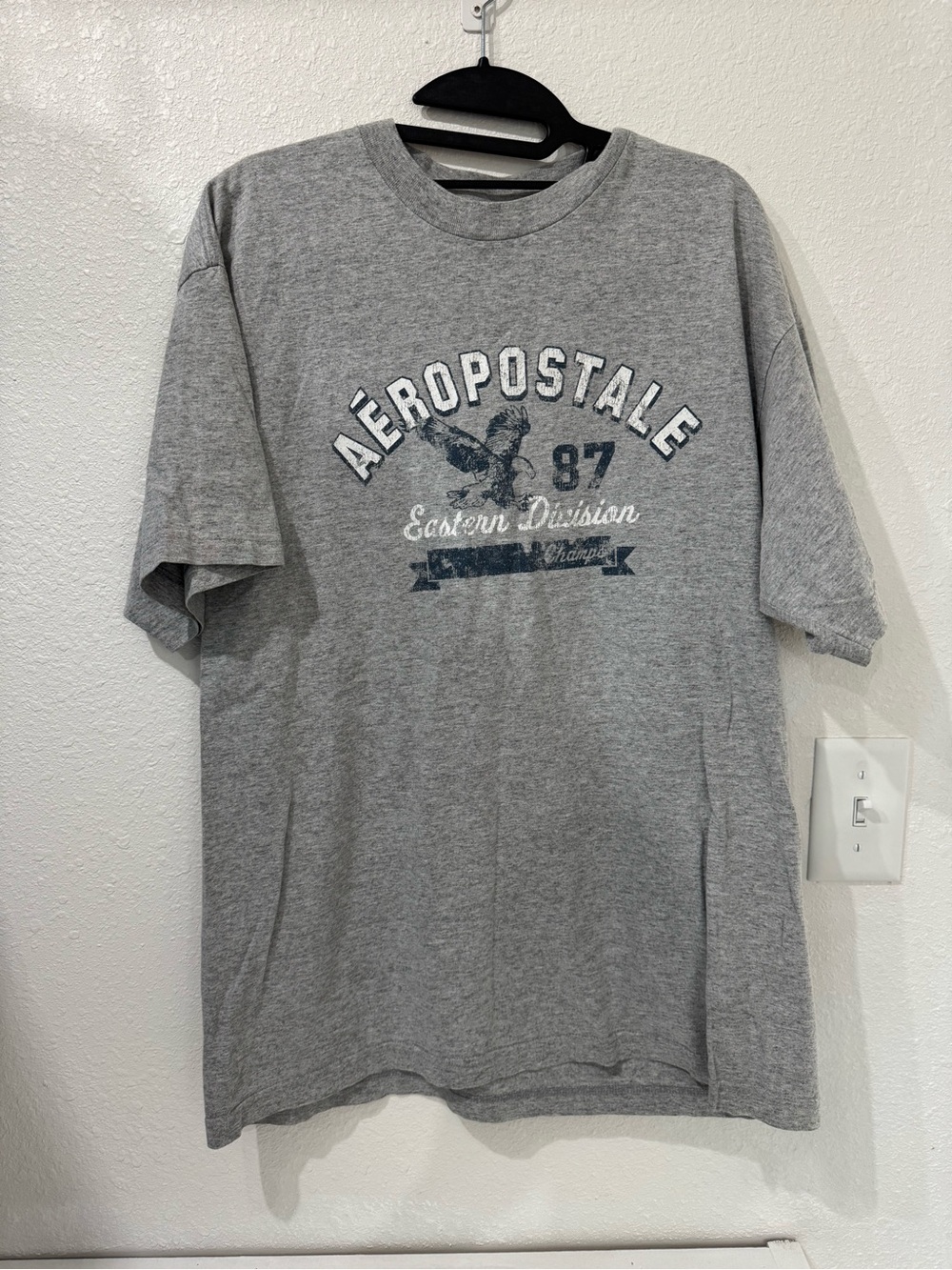 Aeropostale Heather Gray Graphic Eagle Tee